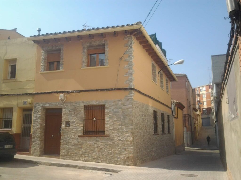 FACHADAS Reformas de cocina y baño en Zaragoza